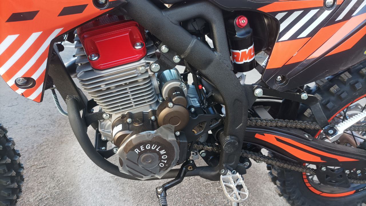 Мотоцикл Regulmoto ZR PR 4 valves 6 Gear ПТС — фото 4