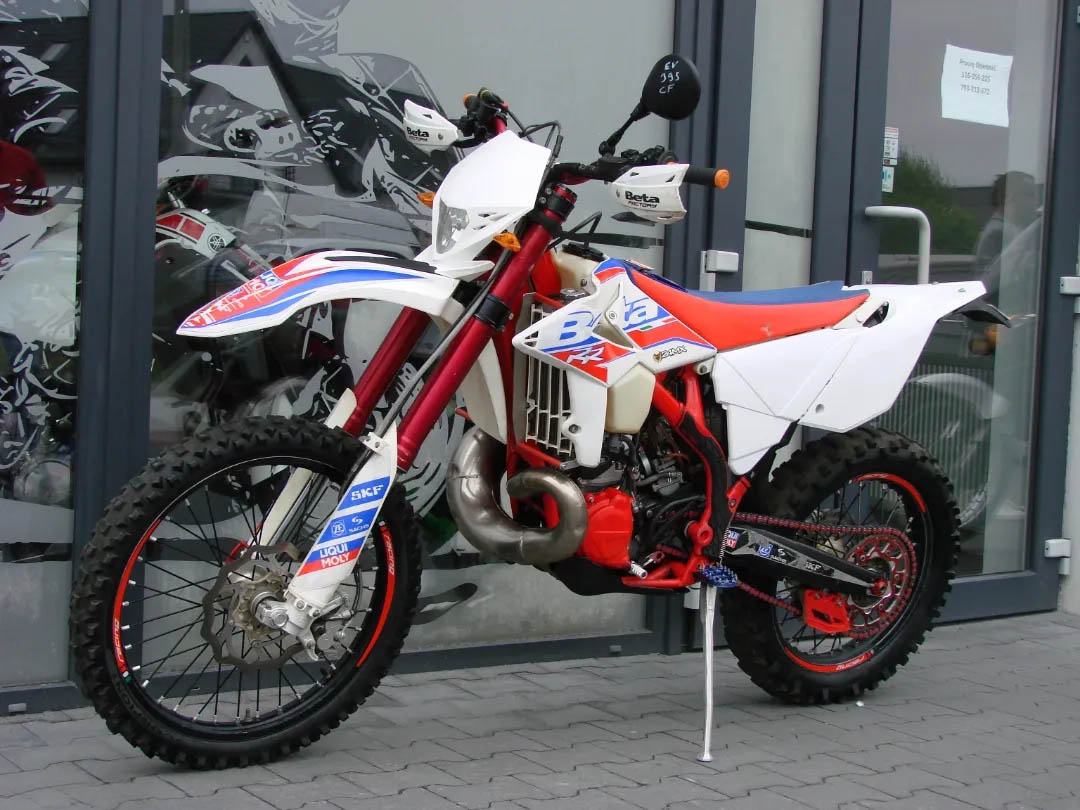 Мотоцикл эндуро Beta RR 300cc белый — фото 6